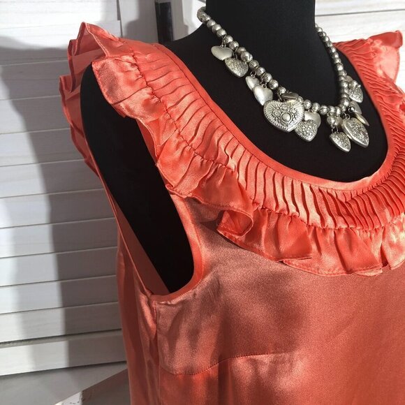J.Crew Silk Blouse Shiny Peach Sleeveless Ruffled Size 6 - Picture 4 of 6